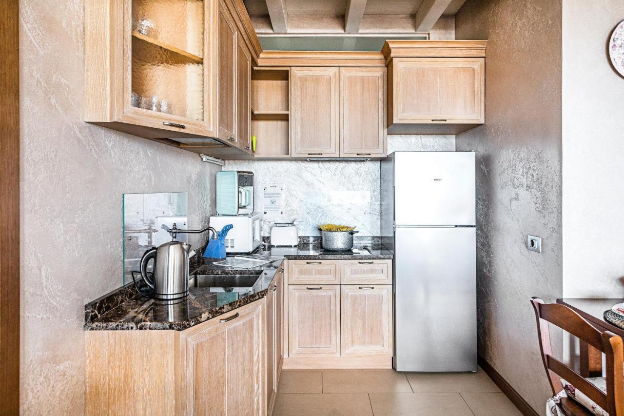 Warda C11 Apartment By Wonderful Italy Desenzano del Garda Exterior photo